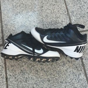Boys Nike cleats